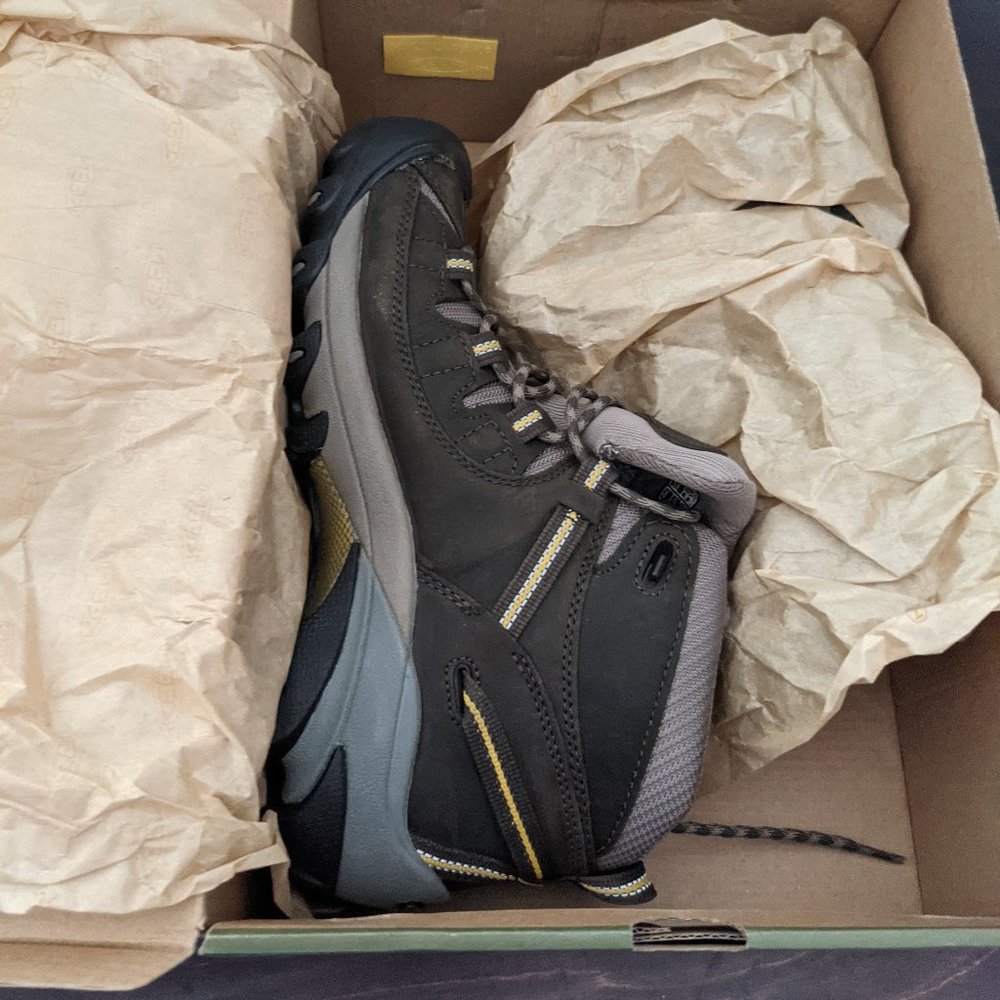 KEEN Men's 9.5 Targhee II Waterproof Hiking Boots